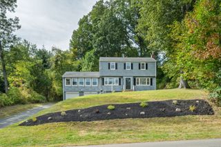 660 West Woods Road, Hamden, CT 06518