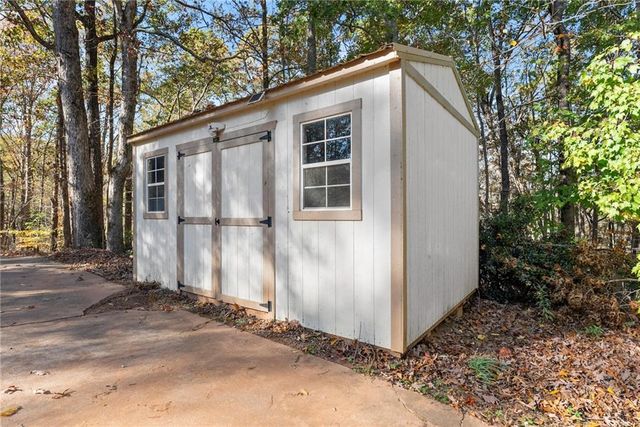 305 Mountain Brook Road, Dawsonville, GA 30534