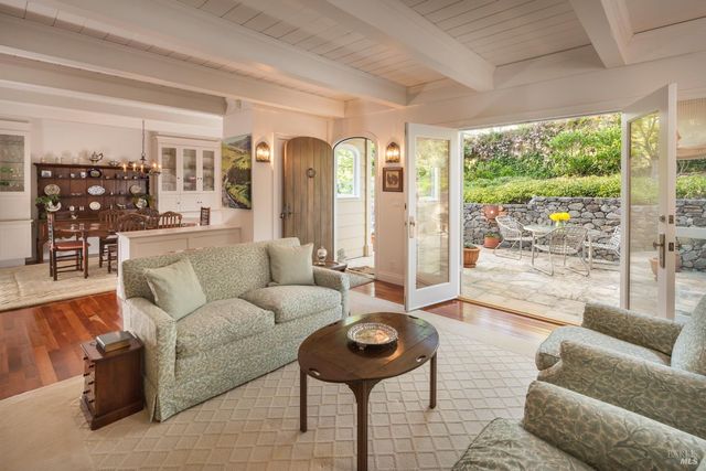 2399 Sobre Vista Rd, Sonoma, CA 95476