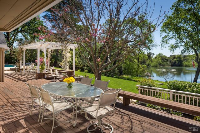 2399 Sobre Vista Rd, Sonoma, CA 95476