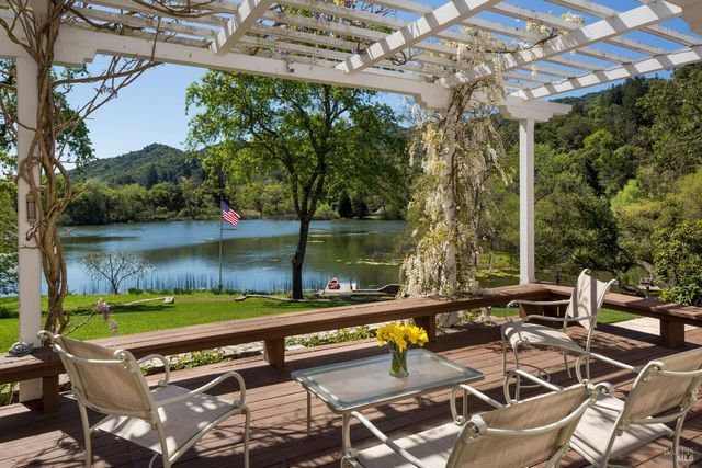 2399 Sobre Vista Rd, Sonoma, CA 95476