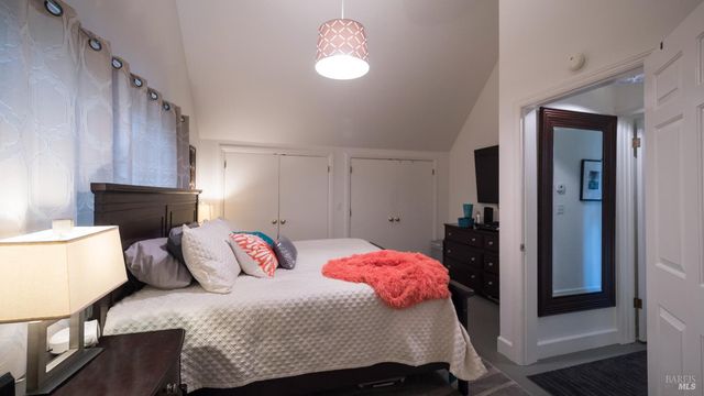 2399 Sobre Vista Rd, Sonoma, CA 95476