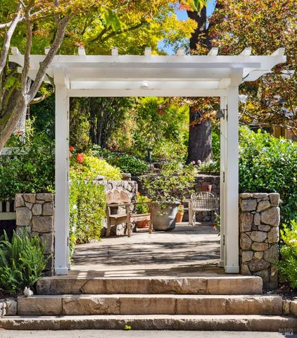 2399 Sobre Vista Rd, Sonoma, CA 95476