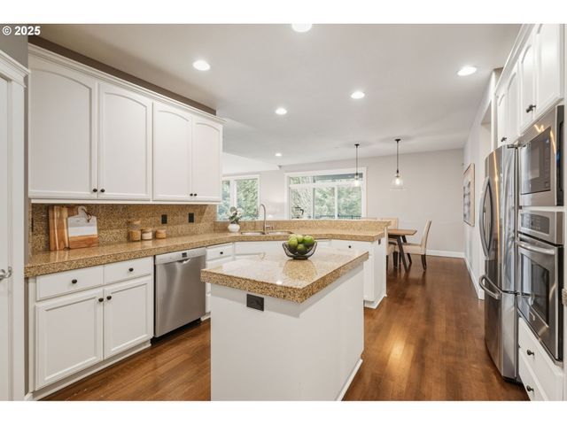 514 Nw 24TH Cir, Camas, WA 98607