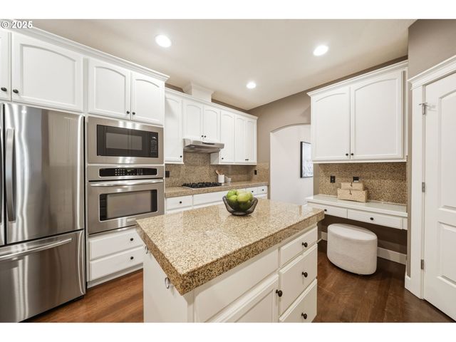 514 Nw 24TH Cir, Camas, WA 98607