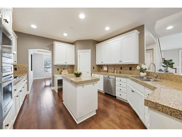 514 Nw 24TH Cir, Camas, WA 98607