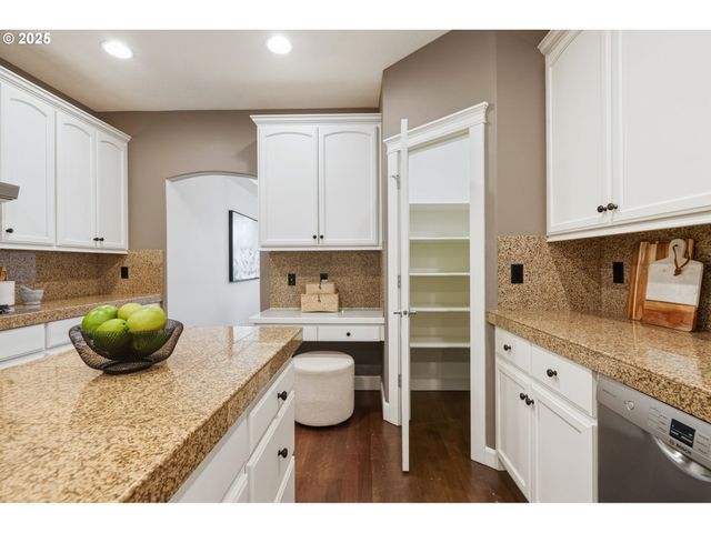 514 Nw 24TH Cir, Camas, WA 98607