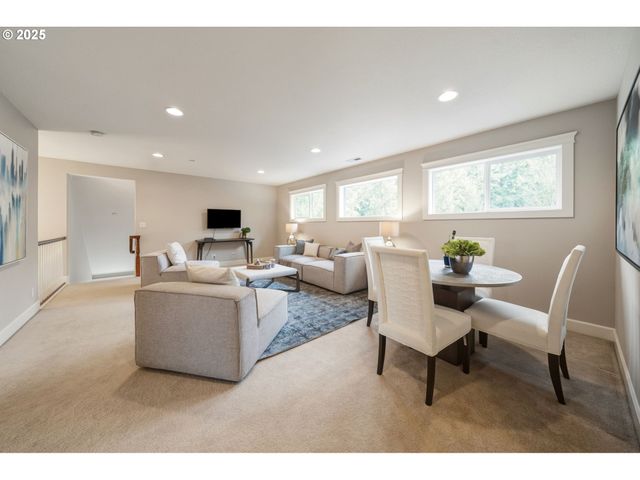 514 Nw 24TH Cir, Camas, WA 98607