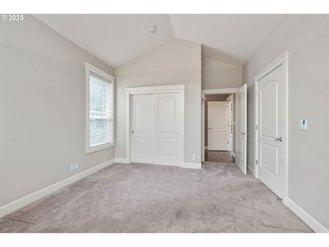 514 Nw 24TH Cir, Camas, WA 98607