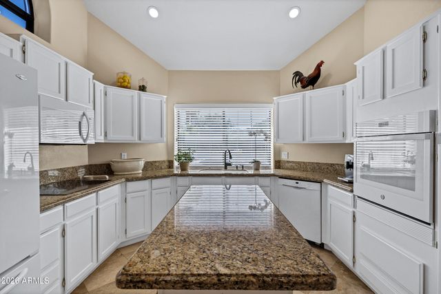 1975 E MORGAN Drive, Tempe, AZ 85284