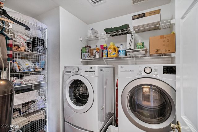 1975 E MORGAN Drive, Tempe, AZ 85284