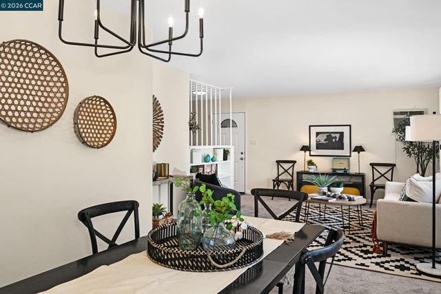 1067 Ridge Park Dr, Concord, CA 94518