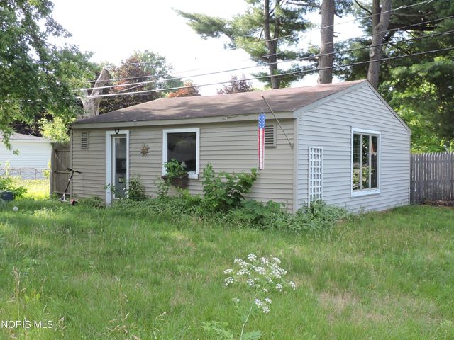 7048 Kipling Drive, Holland, OH 43528