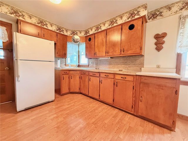 123 W Northview Avenue, Neshannock Twp, PA 16105