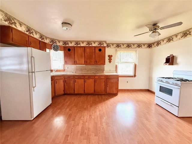 123 W Northview Avenue, Neshannock Twp, PA 16105