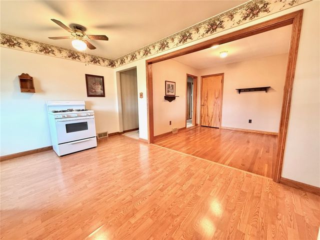 123 W Northview Avenue, Neshannock Twp, PA 16105