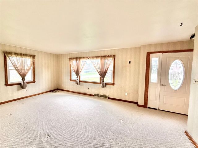 123 W Northview Avenue, Neshannock Twp, PA 16105