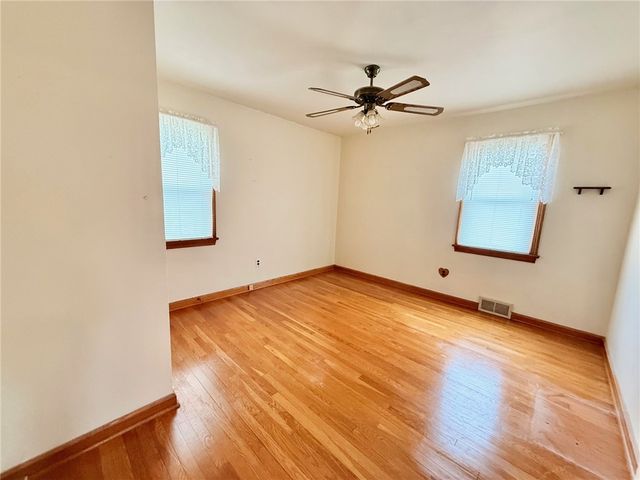 123 W Northview Avenue, Neshannock Twp, PA 16105