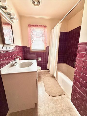 123 W Northview Avenue, Neshannock Twp, PA 16105