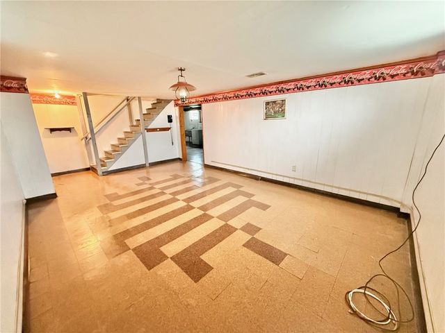 123 W Northview Avenue, Neshannock Twp, PA 16105