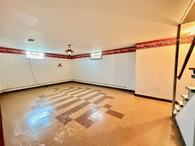 123 W Northview Avenue, Neshannock Twp, PA 16105