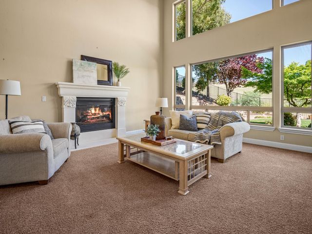 1281 Terracina Dr, El Dorado Hills, CA 95762