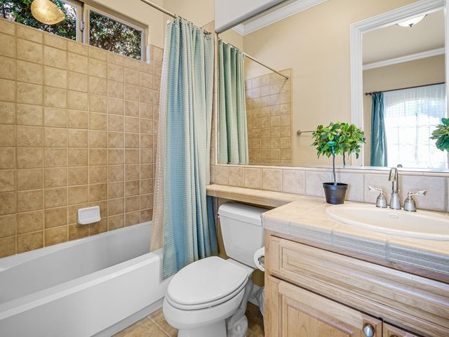 1281 Terracina Dr, El Dorado Hills, CA 95762