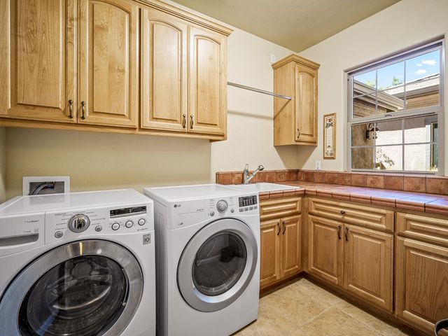 1281 Terracina Dr, El Dorado Hills, CA 95762