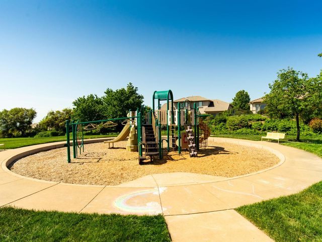 1281 Terracina Dr, El Dorado Hills, CA 95762