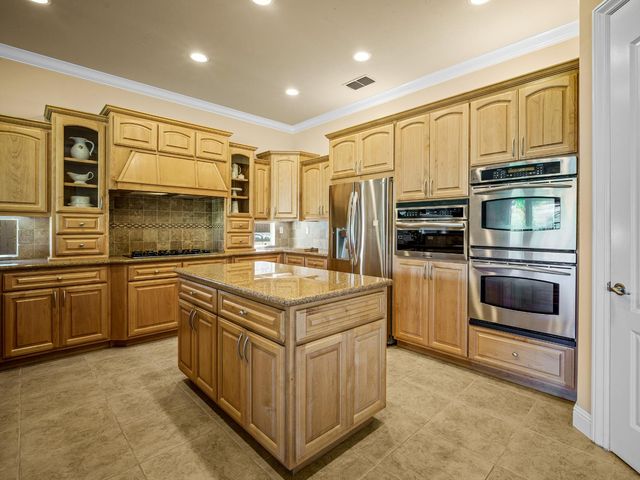 1281 Terracina Dr, El Dorado Hills, CA 95762