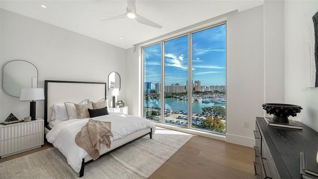 253 GOLDEN GATE POINT 703, Sarasota, FL 34236