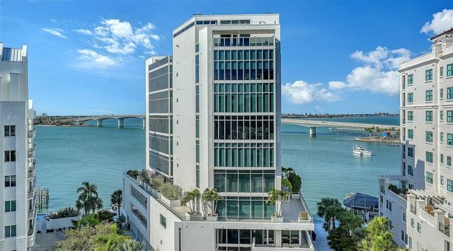 253 GOLDEN GATE POINT 703, Sarasota, FL 34236