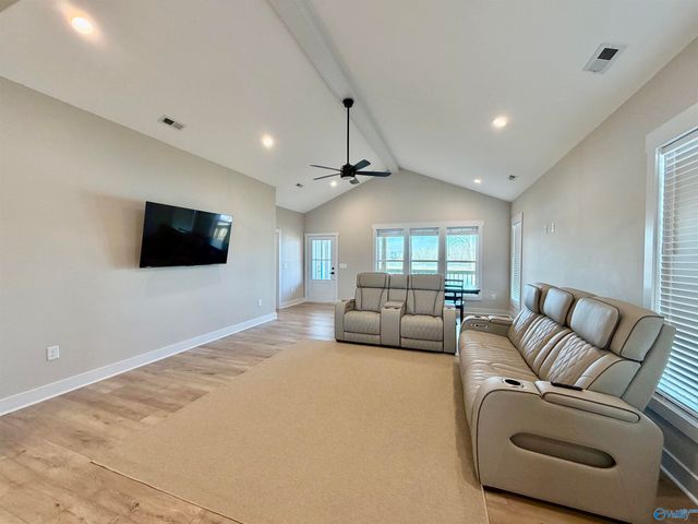 91 County Road 1057, Cedar Bluff, AL 35959