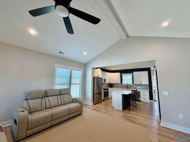 91 County Road 1057, Cedar Bluff, AL 35959