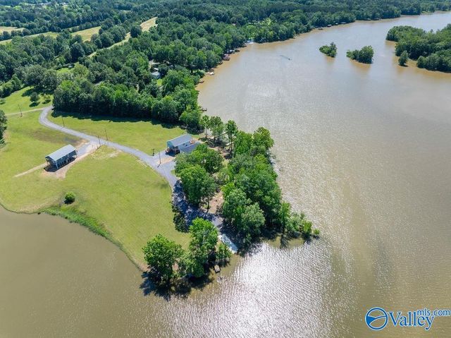 91 County Road 1057, Cedar Bluff, AL 35959