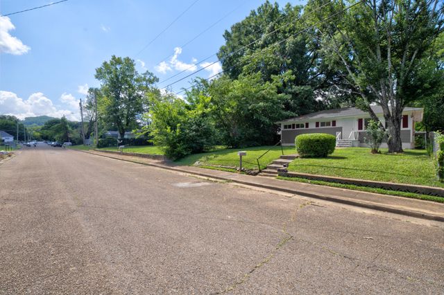 2004 Milne Street, Chattanooga, TN 37406