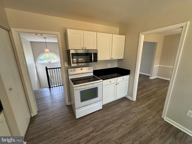 7918 EDINBURGH DR, Springfield, VA 22153