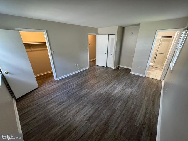 7918 EDINBURGH DR, Springfield, VA 22153