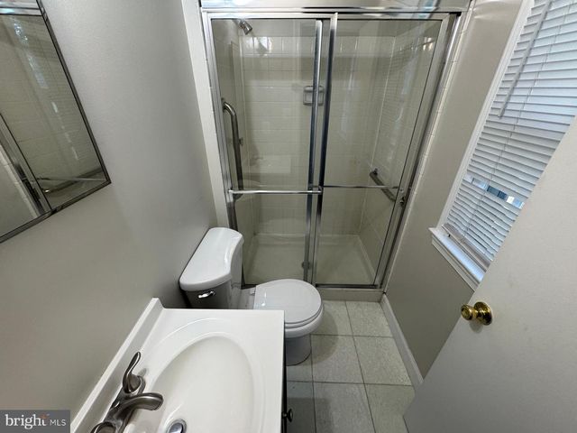 7918 EDINBURGH DR, Springfield, VA 22153