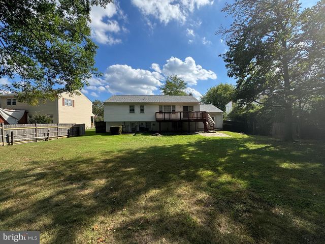 7918 EDINBURGH DR, Springfield, VA 22153