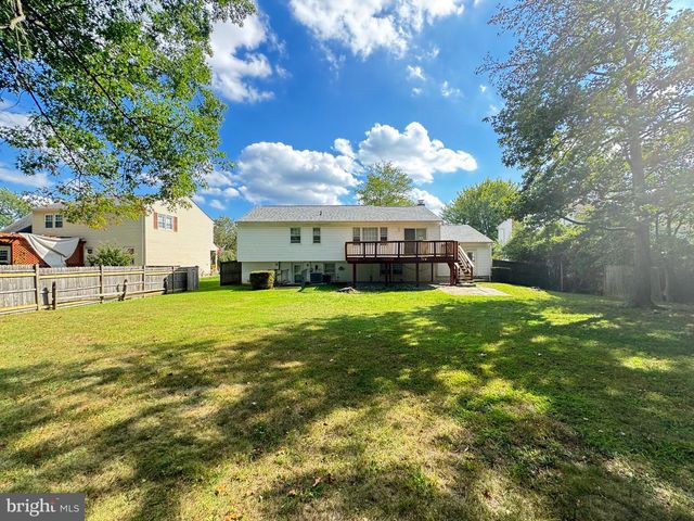 7918 EDINBURGH DR, Springfield, VA 22153