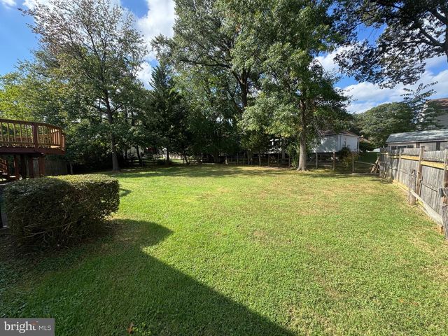 7918 EDINBURGH DR, Springfield, VA 22153