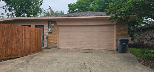 5836 Marview Lane, Dallas, TX 75227
