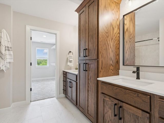 1172 Kona Circle, Coralville, IA 52241