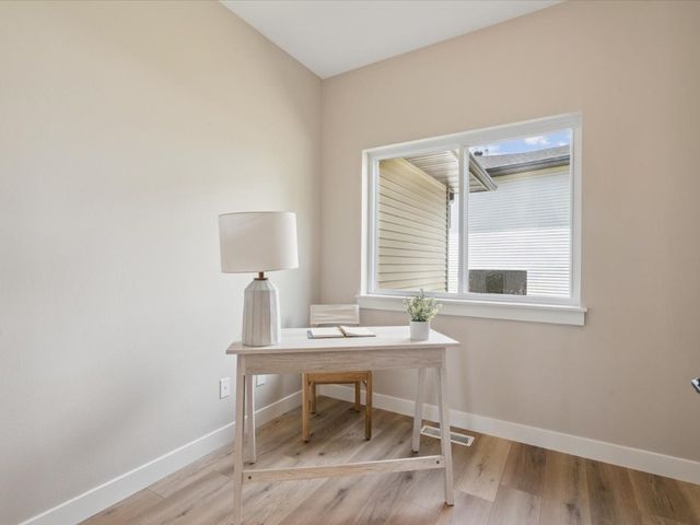 1172 Kona Circle, Coralville, IA 52241