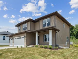 1172 Kona Circle, Coralville, IA 52241