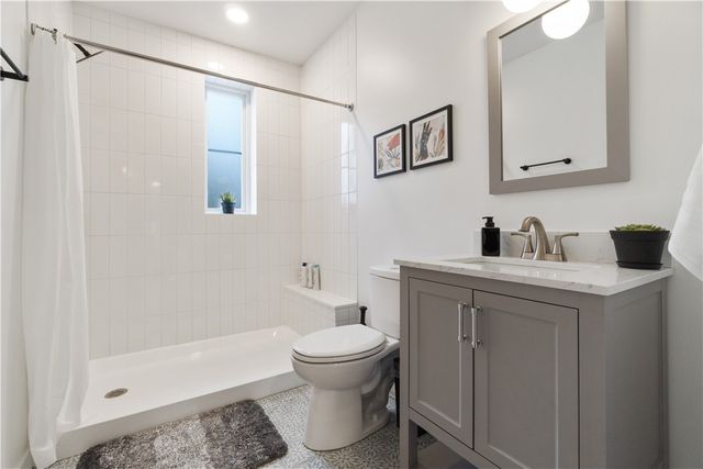 1240 Butterfield Way, Central North Side, PA 15212