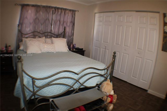 12003 SW 110th St Cir N, Miami, FL 33186