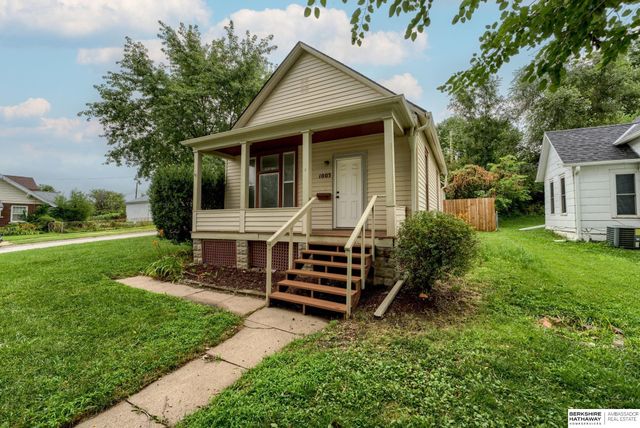 1003 S 42nd Street, Omaha, NE 68105