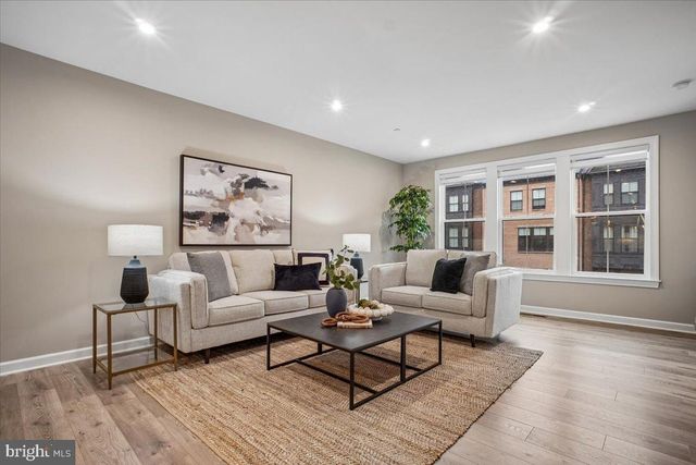 3799 RAINIER DR, Fairfax, VA 22033